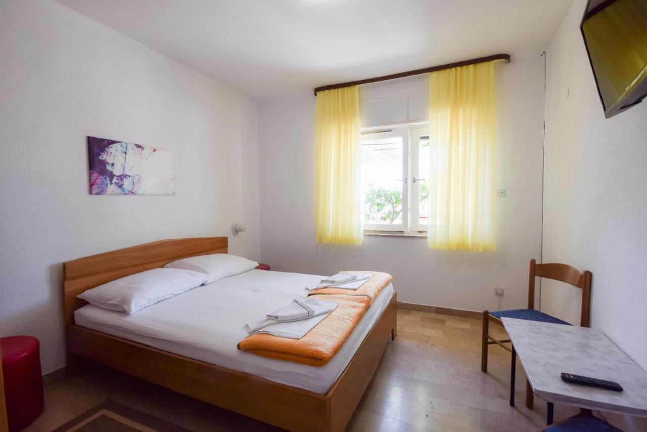 B&B Villa Ivona 2 Baška Voda Buitenkant foto