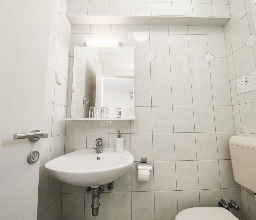 B&B Villa Ivona 2 Baška Voda Buitenkant foto