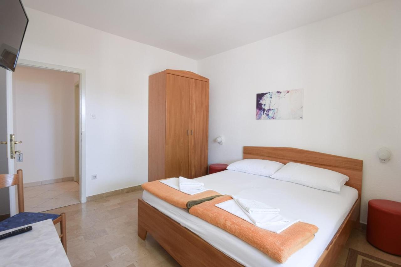 B&B Villa Ivona 2 Baška Voda Buitenkant foto