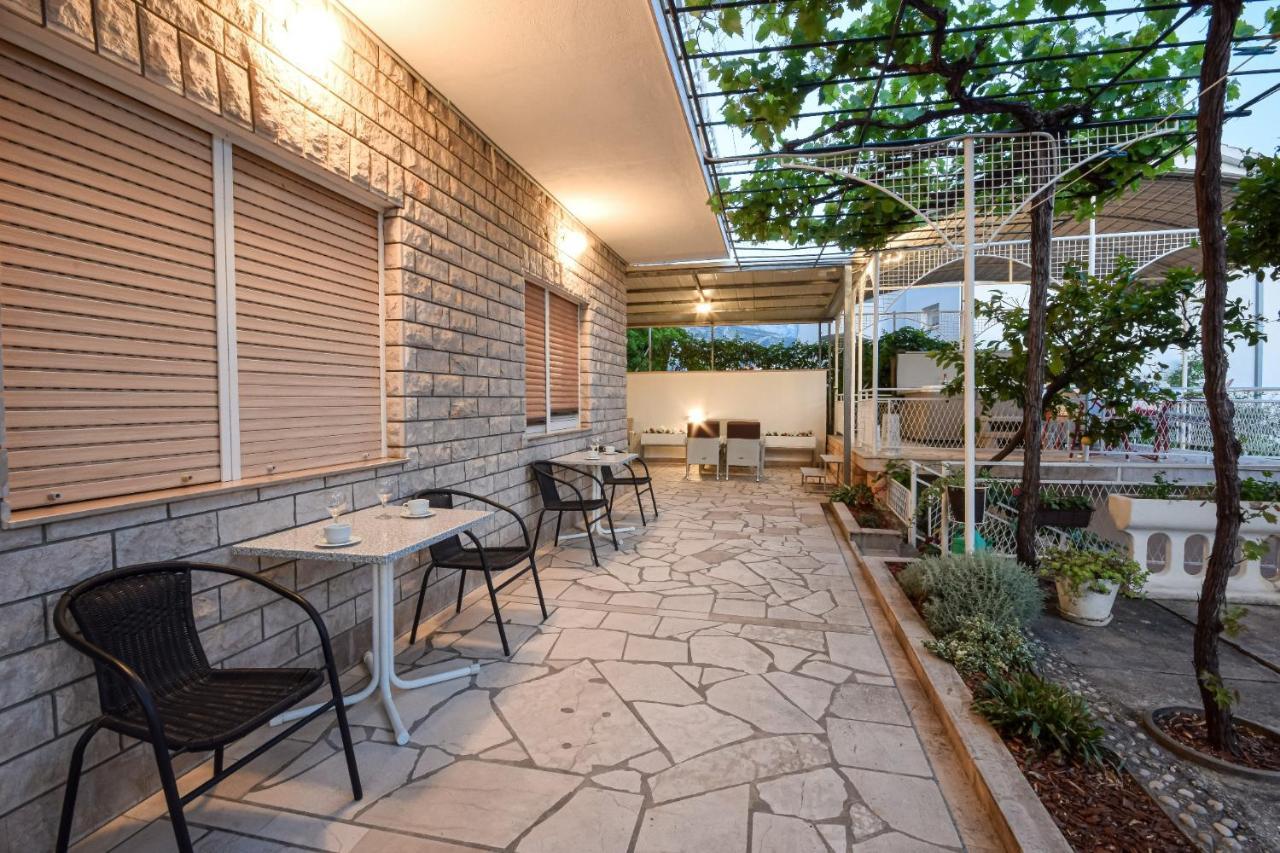 B&B Villa Ivona 2 Baška Voda Buitenkant foto